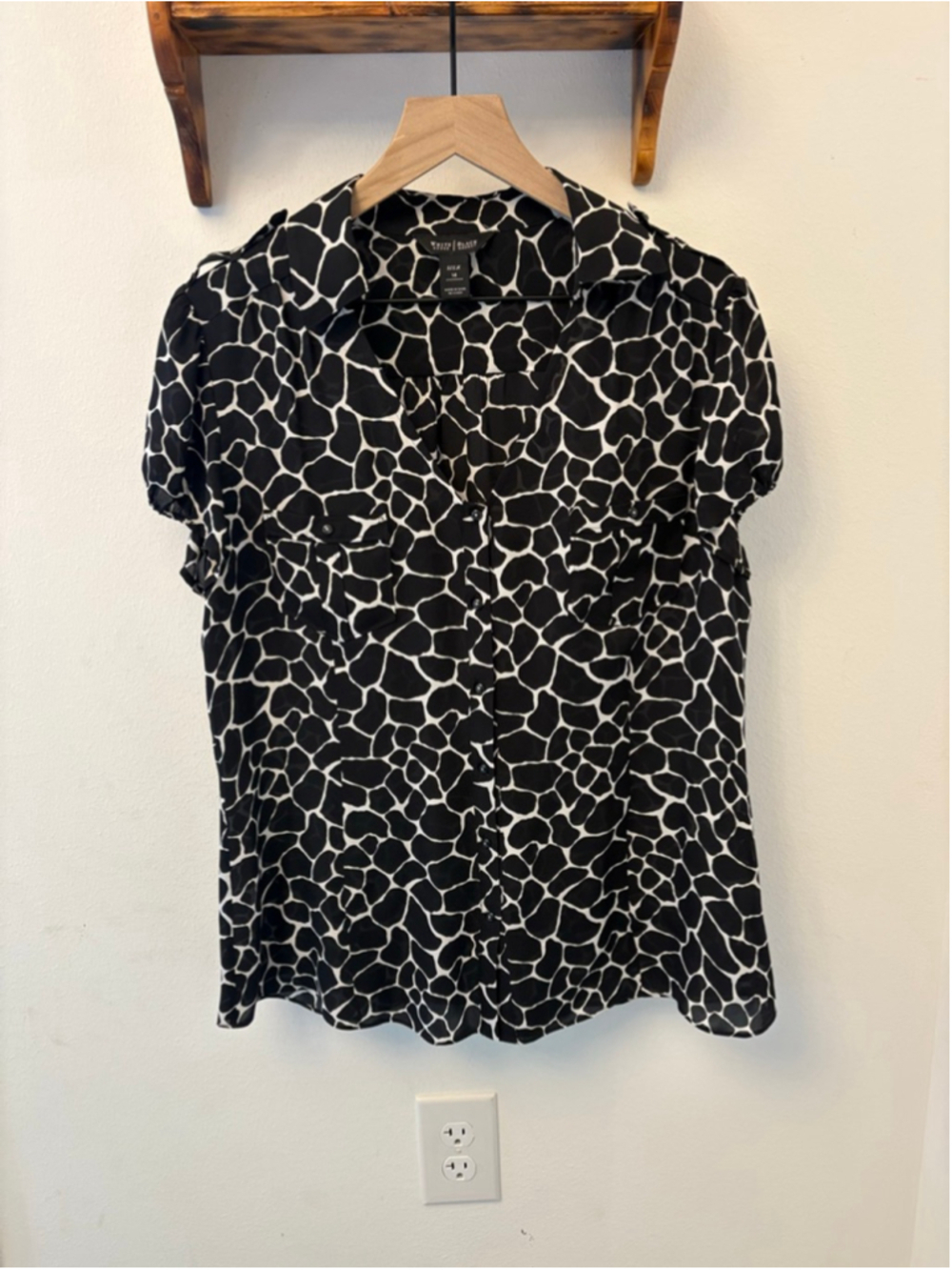 White House Black Market Silk Animal Print Button Down Blouse Size 14
